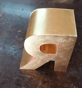 litera-3D-alama-3D-brass-letter-2     