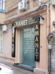 caseta luminoasa alucobond amanet
