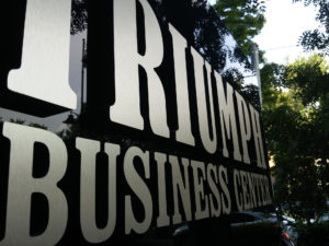 logo metalic aluminiu & PVC