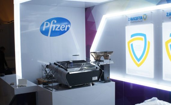 Stand expozitional si de conferinte Pfizer- Alucobond (4)